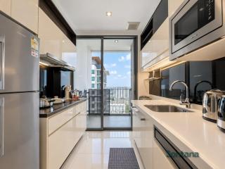 Near BTS l Central Sukhumvit l Pool and Garden l Sontana - Bangkok - 8