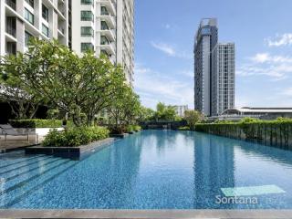 Near BTS l Central Sukhumvit l Pool and Garden l Sontana - Bangkok - 6