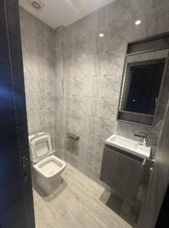 Lensa Home - 4