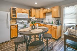 Large Kitchen & Bathroom - Close to Hospital - 9