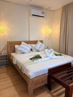 Seafront Sunset Suite, Le Morne Retreat & Terrace - 8
