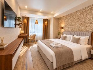 Loft District Oasis - 1