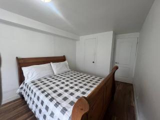 2 Bedroom Apartment Ahuntsic - 5