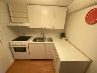 Apartment near Airport, Parking & EV charger - 5