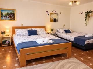 Adem's Cozy Terrace Retreat - 0