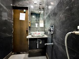 Hotel X - 2