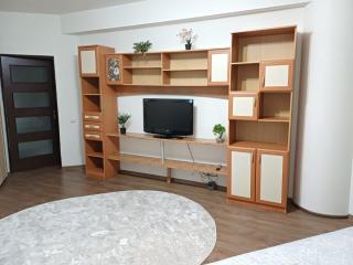 Bright Spacious Apartment, Balcony & Big Kitchen - 0