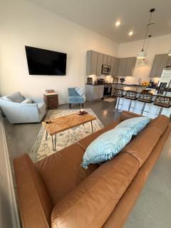 Lawrencian Loft - 7