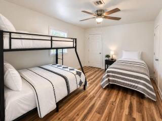 Stagecoach Retreat - 3bd / 2ba - 7