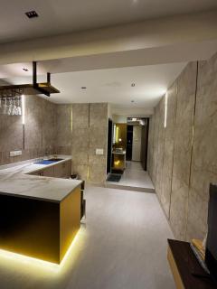 The velvet house - 9