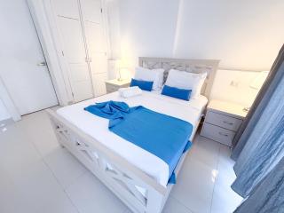STUDIOS and SUITES playa LOS CORALES - 8