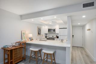 Spectacular Gulf Front Residence in Exclusive Sanibel Surfside - 8