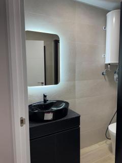 Piso reformado junto al Metro L10 Centro Alcobendas by beBalmy - 1