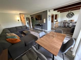 Lakeside Retreat 2 Miles from Universal Studios - 6