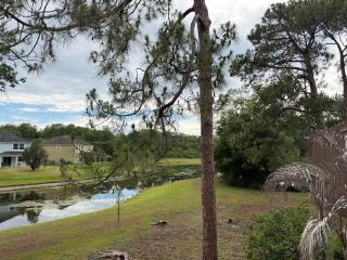 Lakeside Retreat 2 Miles from Universal Studios - 3