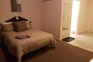 Cozy Little Studio #16 by Amazing Property Rentals - Gatineau - 4