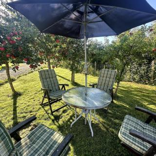 Bekkethun - Cozy Loft Retreat on Historic Grounds in Skånevik - 1