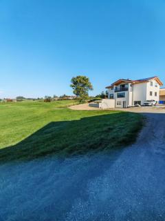 Entspannt & Aktiv im HIRSCHBLICK Allgäu für Gruppen & Familien mit Weitblick & Kamin by LINGER Homes - 8
