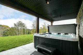 Sommet White Golf Hot tub Ski 10min - 9