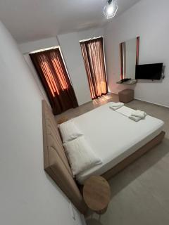 Sun Rose Apartments - 4