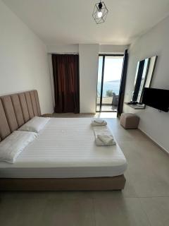 Sun Rose Apartments - 2