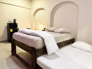 8min to US Consulate Fast WiFi Free Parking - 9
