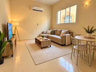 Cozy 1BR Apartment with Full Kitchen & Two Bathtub - 6