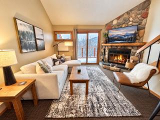Lutsen Ski-In/Ski-Out | Moose Mtn Views | Hot Tub - 8