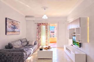 Mandalay Suites By The Beach 079 - Happy Rentals - 0