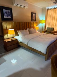 5-Min Airport Studio, Top City Islamabad - 0