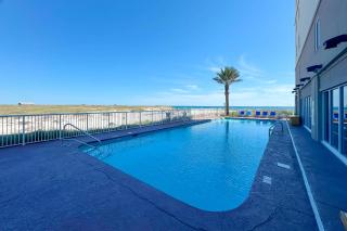 Royal Palms 403 - 3