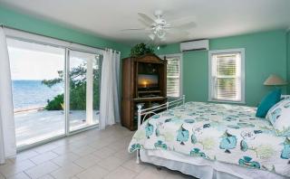 Works Wonders - Peaceful & Private 4 Bd Beachfront House with Pool - 1