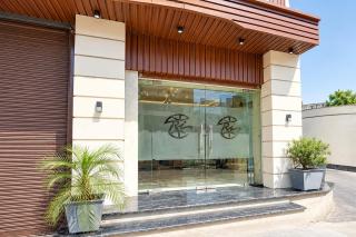 Townhouse Hussainpara Square Formerly Rich Inn - 9