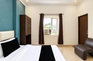 Townhouse Hussainpara Square Formerly Rich Inn - 1