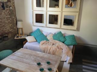 Las Glicinas Boutique Apartments - 3