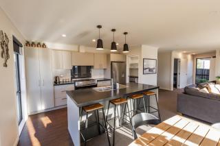 Spacious, Family-Friendly, Parkside - KK67479 - 5