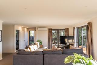 Spacious, Family-Friendly, Parkside - KK67479 - 6