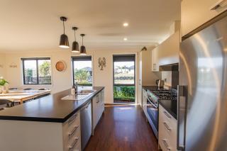 Spacious, Family-Friendly, Parkside - KK67479 - 7