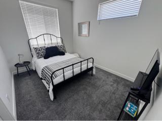 Spacious Modern townhome near Ski and Snowboarding - 2