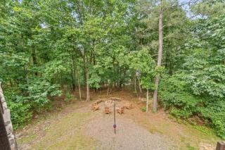 Twilight Pines - Dreamy Cabin w Hot Tub & optional Kids Loft - 2