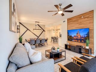 Homely Lakeview 3BR Condo with Waterpark - 3