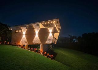 Sunrise loft with hot tub in nature - 9