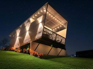 Sunrise loft with hot tub in nature - 5