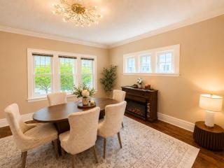 Glenwood Manor - Upscale Cleveland Heights Retreat - 5
