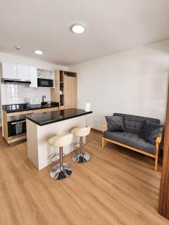 Studio in Barranco with Balcony and Fast WiFi - 3