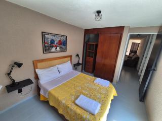 Casa Privada Facturamos 5 Camas Fibra optica - Celaya - 0