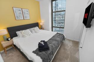 Luxury 21st floor Skyline Views near Grant Park - 7