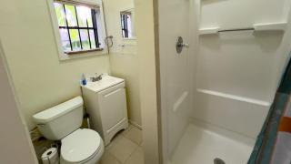 Fun Retro Island Vibe Sleeps 17 Beach 1 block home - 1