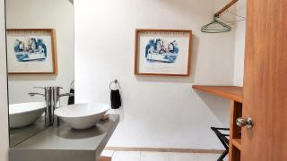 Riverfront King Room w Fireplace & Jacuzzi Access - 4