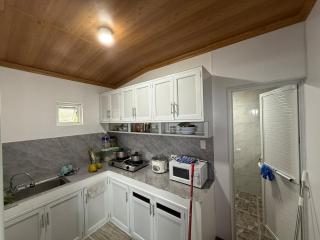 Villa Teresita Binulasan- House with Beachfront - 5